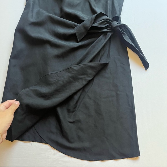 CREATURES OF COMFORT black linen silk blend tie wrap detail sleeveless mini - Picture 2 of 6